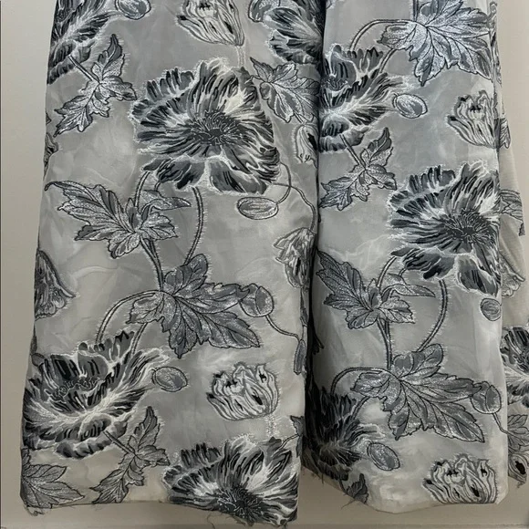 Elliat Blossom Silver Jacquard High-Low Maxi Dress Size: XS - Picture 13 of 13